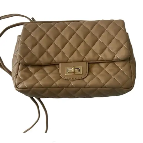 3Am forever tan quilted crossbody bag clean inside & out 1 inside zip pocket EUC