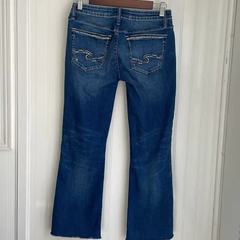 Silver Jeans Tuesday Slim Boot women’s jeans cropped mild distressing lowrise 28