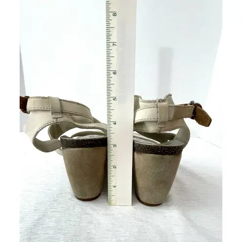 OTBT Freedom White Beige Leather Strappy Wedge Sandals Womens Size 8.5 Flaw