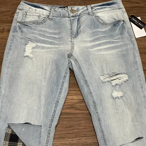 Dollhouse NWT Charley Distressed Skinny Jeans Light Blue Size 9