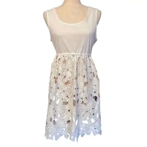 Judith March White Crochet/Lace Dress Tan Lining Large 466D-1