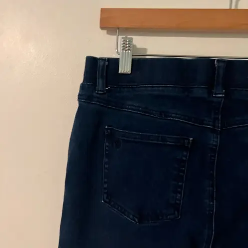 Betabrand Straight-Leg 4 Pocket Yoga Denim Jeans in Dark Vintage Wash