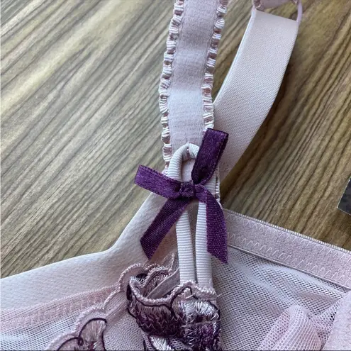 Avenue NWT  Sheer Embroidered Underwire Bra - Size 48DDD 48F