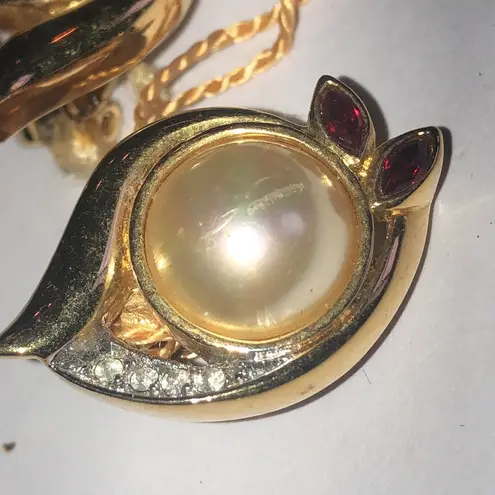 Crystaline Brand Lustrous Gold Tone and Faux Pearl Retro Boho Leaf Earrings