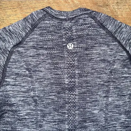 Lululemon  Run: Swiftly Tech Long Sleeve Crew
Space Dye Heathered Going Grape