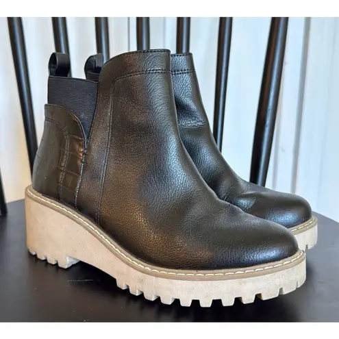 Dolce Vita Riella black wedge ankle booties size 7.5
