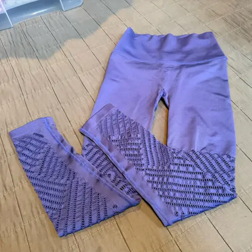 Victoria Sport Victoria’s Secret Stylish Purplish Blue Geometric Leggings
