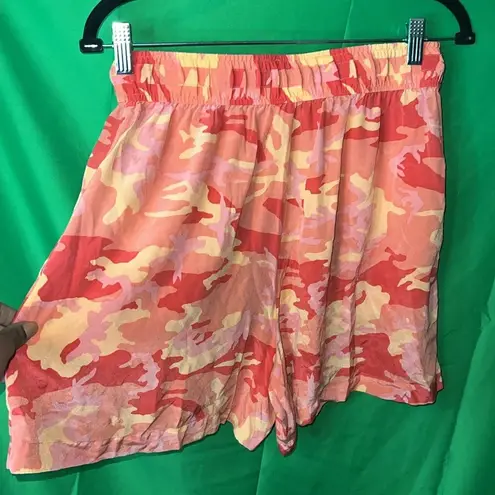 Equipment 100% Silk Shorts size 8
