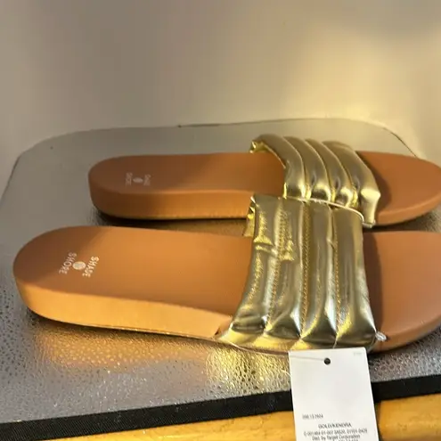 Shade & Shore New with tag  size 12 slip on beautiful gold sandals.​