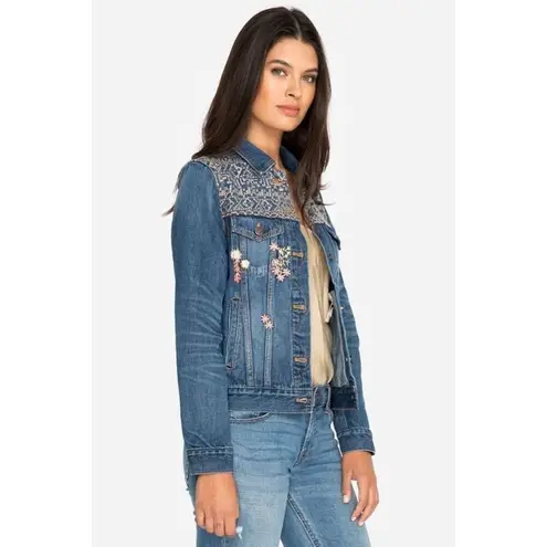 Johnny Was Aubrieta Cali Classic Embroid