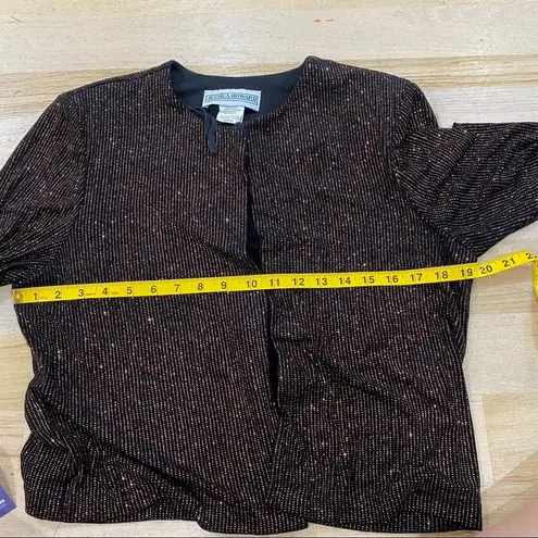 Jessica Howard Vintage shiny top