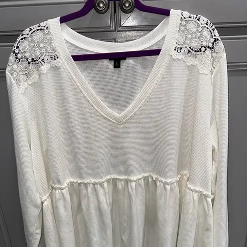 Torrid  Plus Size Knit V Neck Lace Inset long sleeve babydoll top size 2X