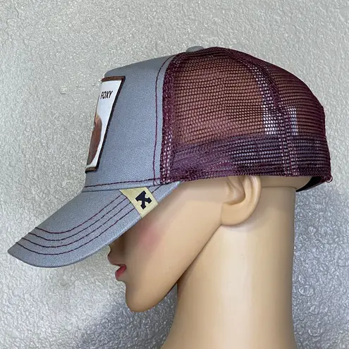 Kenny K. NWOT Gray and Wine Foxy Trucker Hat Mesh