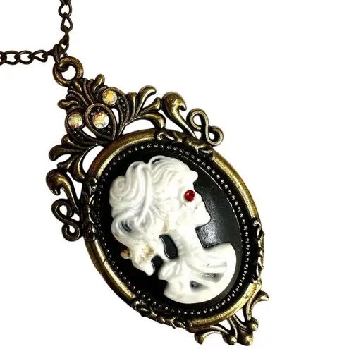 Girl Skeleton Cameo Pendant necklace