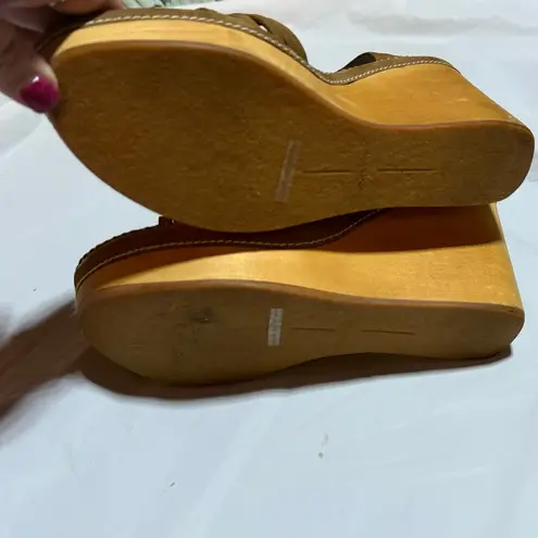 Dolce Vita Women's Ria Taupe Nubuck D'Orsay Wedge Sandals size 9.5 tan