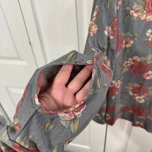 Signature Studio  floral cold shoulder long sleeve top size 3XL