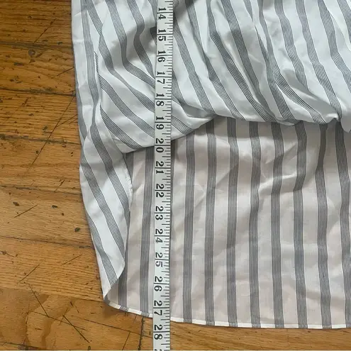 L'Agence Gray & White Striped Hi-Lo Blouse Size Small