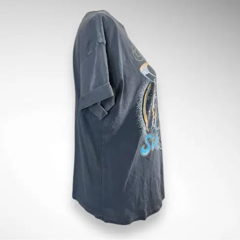 GIRL DANGEROUS Gray Country Stardust Oversize Graphic T