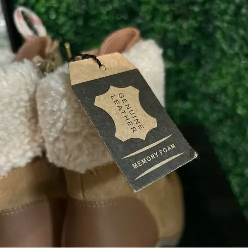 Crevo Footwear Joan Leather Sherpa Lace Up Ankle Boot 7 NWT Tan