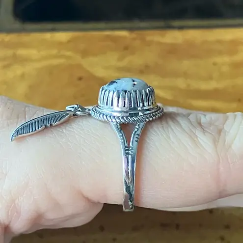 White Buffalo Turquoise Sterling Silver Feather Ring Size 8 Black