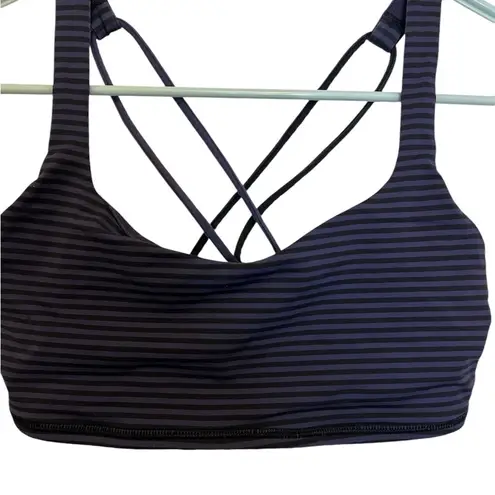 Lululemon  Free To Be Bra