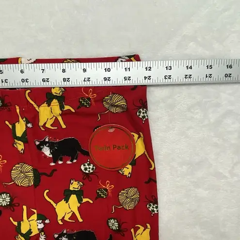 2 pack Just One Christmas cozy leggings Womens Small Cat print and black