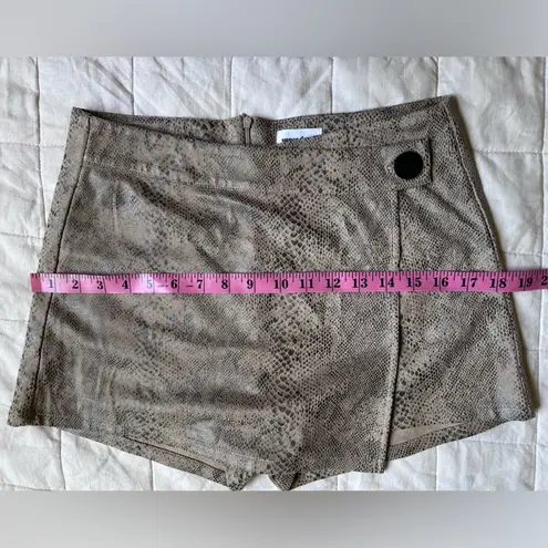 superdown Revolve X  Beige Faux Suede Snake Skin Print Wrap Skort - Medium