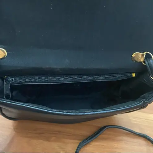 Vintage Unbranded Black Quilted Leather Medusa Sunburst Medallion Crossbody Bag