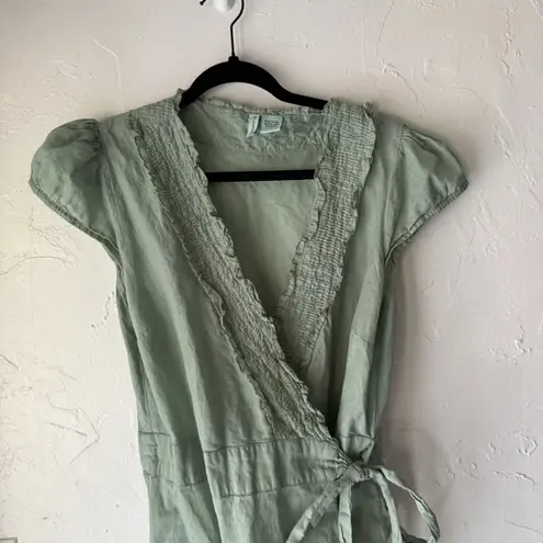 Downeast Y2k Wrap Top Womens Small Green Short Sleeve Ruffle Lightweight Blouse