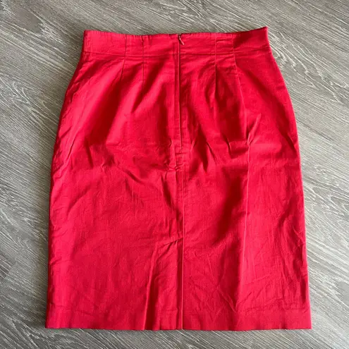 Anne Klein  Skirt Size 10 Petite Red Back Slit