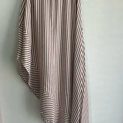 Lulu's Tan and White Asymmetrical Skirt Size XS