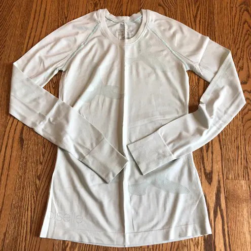 Oiselle Flyte Shirt Long Sleeve Light Blue