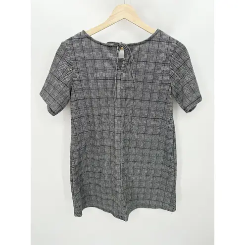 Victoria R Top Women SIZE M Black Plaid Short Sleeve Keyhole Tie Back Clueless Size M