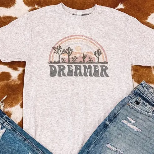 Dreamer Desert Graphic Tee Gray