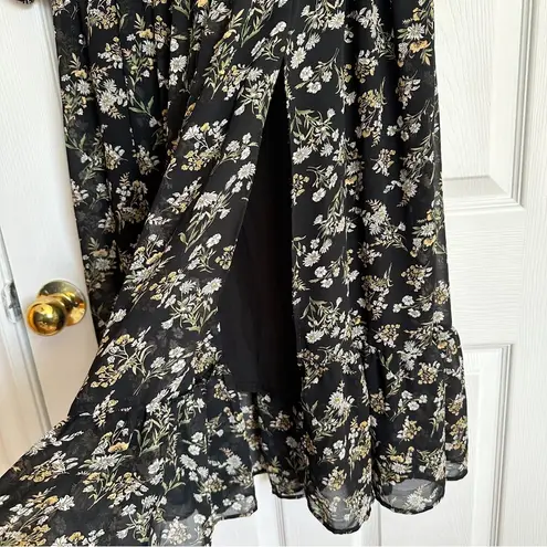 ASTR NWT  The Label Black Yellow Floral V-neck Keyhole Slit Dress Small S