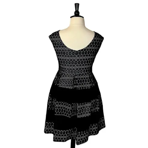 Tiana B . Fit & Flare Party Dress Cap Sleeves Black Illusion Lace Women’s 14