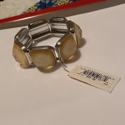 NWT Silver Tone / Yellow Plastic Stretchy Bracelet