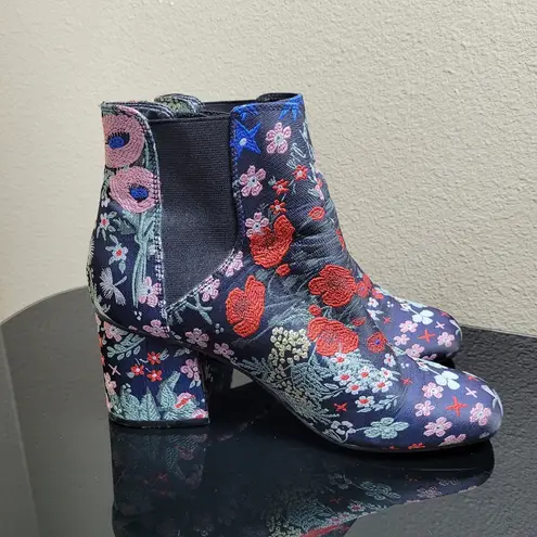 Indigo rd. Women's  Floral Embroidered Booties Pull On Ankle Boots Size 9.5