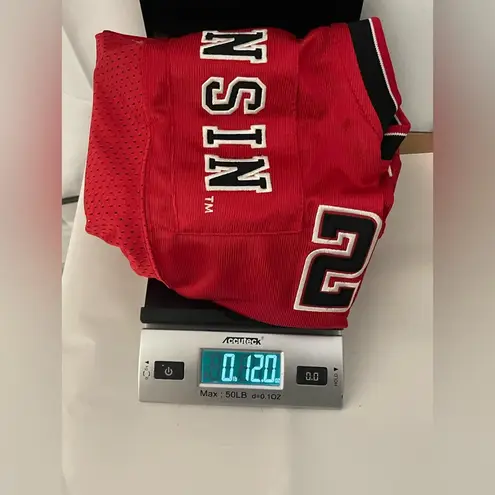 Colosseum Wisconsin Badgers Red women's Sports Jersey size L/XL #28