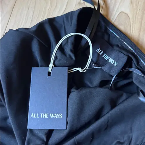 Vega Maxi Dress in Black & White Size XS