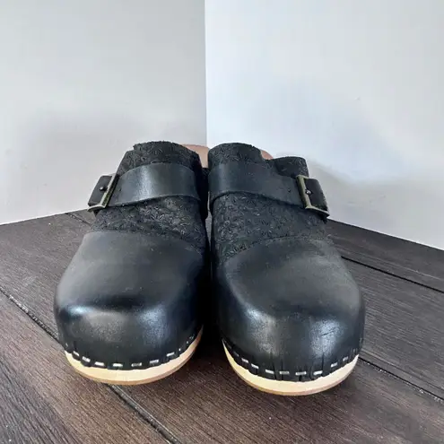 Toms Elisa Black Leather Wooden Clogs Women's size 6