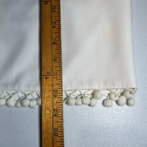 Willow & Clay Willow & Clay Off The Shoulder Pom Pom White Dress Size Small