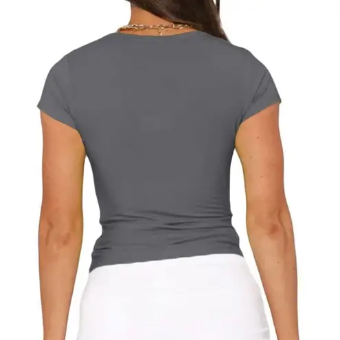 Trendy basic top. Short sleeve. Women’s Size M. NWOT Size M