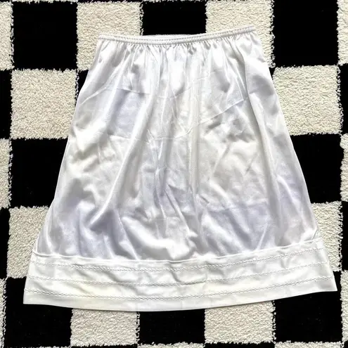 NWT Vintage Adjustable Length White Slip Skirt S