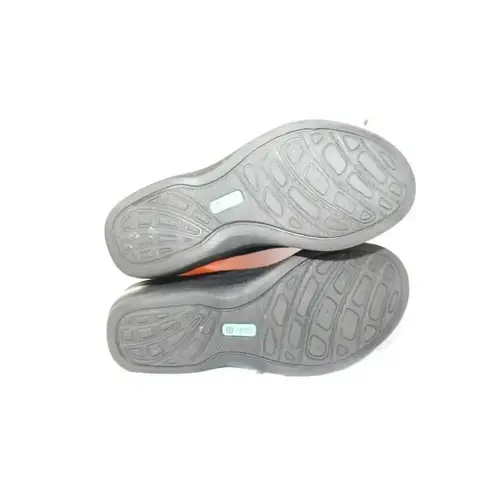 Bzees ladies B ZEES wedge sandals size 6.5M thumbnail 9