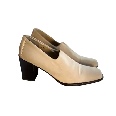 Donald Pliner 90'S VTG. DONALD PLINER CREAM HEELED BOOTIES SLIP ON SZ. 6