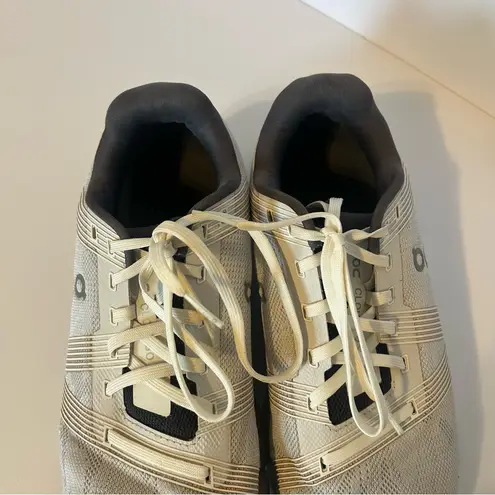 On Cloud Cloud Runners Women's 10 Gray