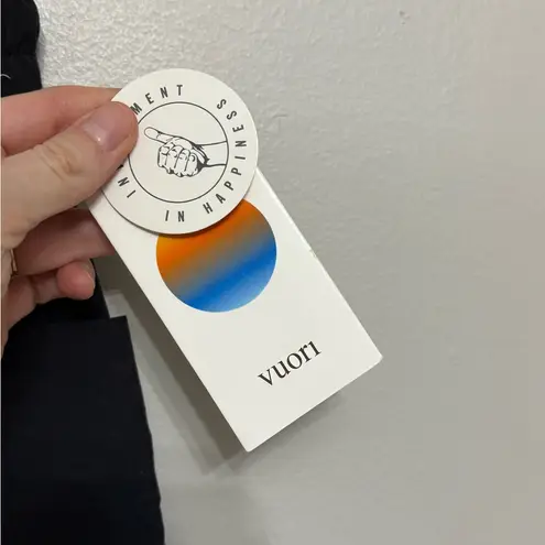 Vuori NWT Isla Baggie Short in Black - Size XS