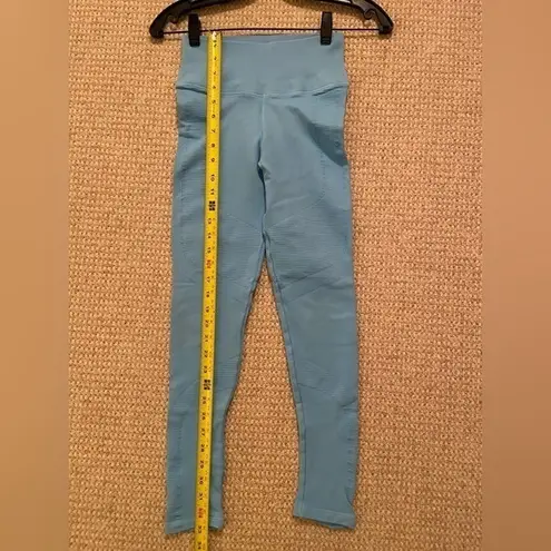 Soul cycle workout set, leggings and crop top. Great color, Size XS Blue