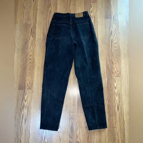 London Jean Funky Vintage 1980s/90s The  High Rise Tapered Leg Jean!